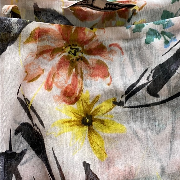 NWT BCBGeneration multi color floral top - Picture 5 of 7